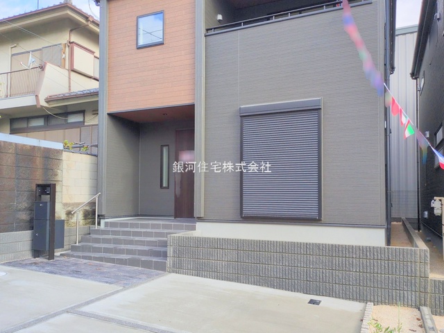 G00385215 千葉県船橋市習志野台２丁目 新築一戸建て 5590万円 土地面積125.61m² (約37.99坪) 建物面積106.40m² (約32.18坪) 間取り４ＬＤＫ 築年月2025年10月(築１年以内)【外観6】