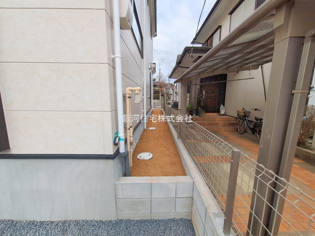 G00385330 千葉県我孫子市つくし野５丁目 新築一戸建て 4288万円 土地面積176.34m² (約53.34坪) 建物面積106.53m² (約32.22坪) 間取り４ＬＤＫ 築年月2026年01月(築１年以内)【外観17】