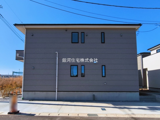 G00385543 千葉県市川市北方町４丁目 新築一戸建て 6199万円 土地面積155.04m² (約46.89坪) 建物面積109.06m² (約32.99坪) 間取り４ＬＤＫ 築年月2026年03月【外観10】