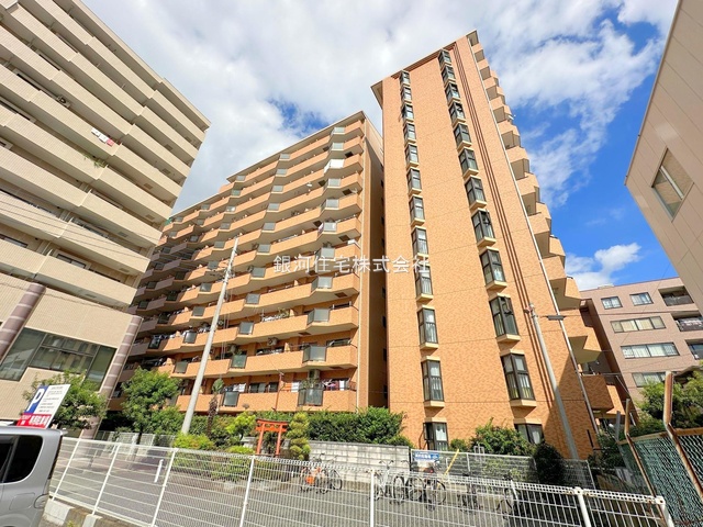 G00385570 埼玉県草加市栄町３丁目 中古マンション 3498万円 専有面積61.05m² (約18.46坪) 間取り２ＳＬＤＫ 所在階4階 築年月1990年07月(築35年)【外観15】