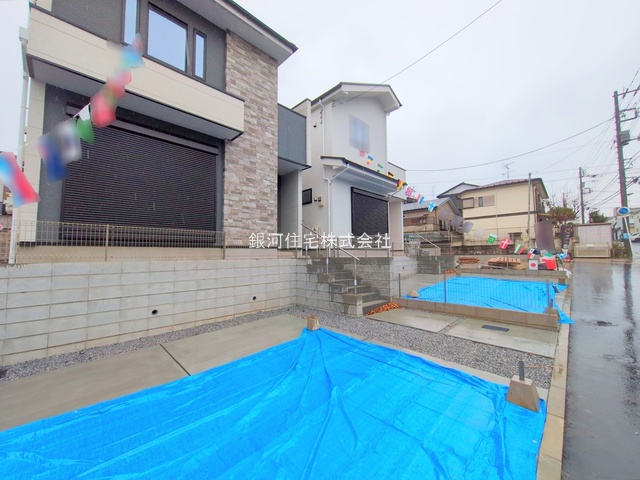 G00385850 千葉県市川市北方町４丁目 新築一戸建て 5199万円 土地面積134.11m² (約40.56坪) 建物面積105.24m² (約31.83坪) 間取り２ＳＬＤＫ 築年月2025年12月(築１年以内)【外観17】