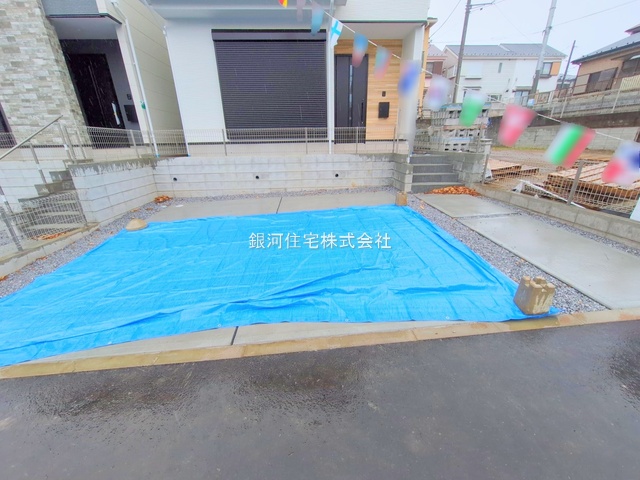 G00385851 千葉県市川市北方町４丁目 新築一戸建て 4999万円 土地面積134.12m² (約40.57坪) 建物面積104.95m² (約31.74坪) 間取り３ＬＤＫ 築年月2025年12月(築１年以内)【外観16】