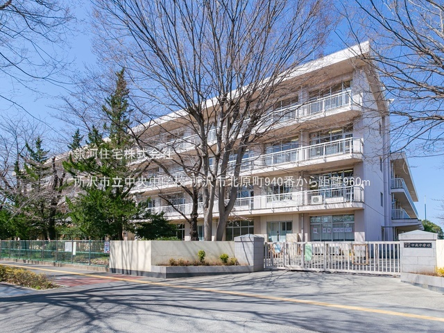 G00385969 埼玉県所沢市北原町 新築一戸建て 3990万円 土地面積172.47m² (約52.17坪) 建物面積96.46m² (約29.17坪) 間取り４ＬＤＫ 築年月2025年12月(築１年以内)【周辺環境】所沢市立中央中学校