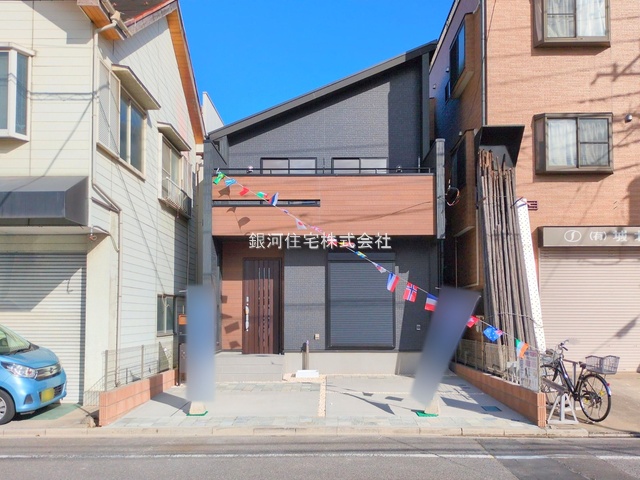 G00386740 埼玉県川口市弥平３丁目 新築一戸建て 4990万円 土地面積112.49m² (約34.02坪) 建物面積103.68m² (約31.36坪) 間取り４ＬＤＫ 築年月2025年12月(築１年以内)【外観12】