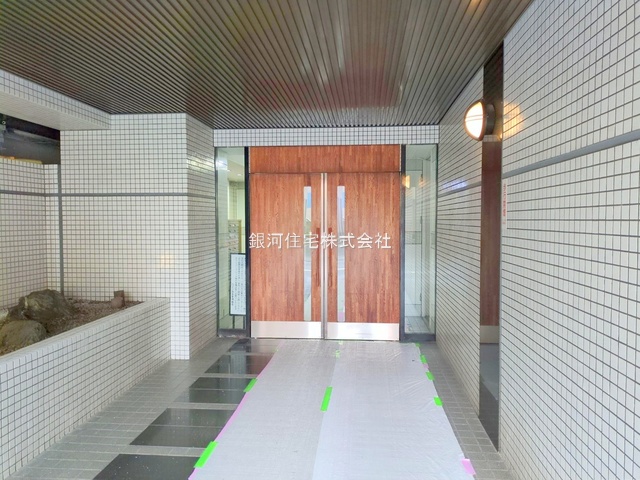 G00386741 東京都新宿区住吉町 中古マンション 5990万円 専有面積42.35m² (約12.81坪) 間取り１ＬＤＫ 所在階4階 築年月1984年10月(築41年)【外観5】