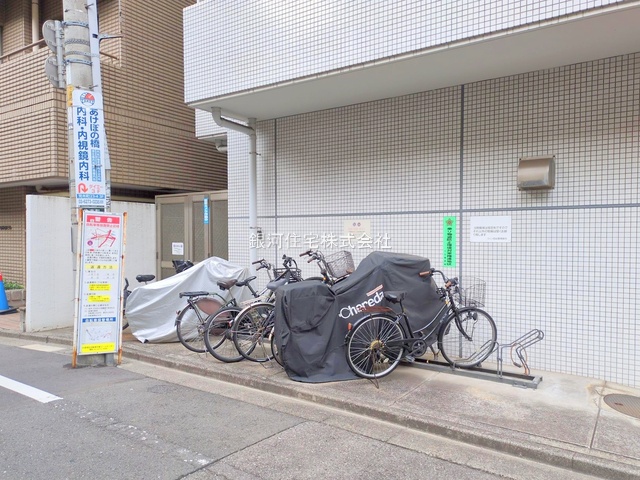 G00386741 東京都新宿区住吉町 中古マンション 5990万円 専有面積42.35m² (約12.81坪) 間取り１ＬＤＫ 所在階4階 築年月1984年10月(築41年)【外観8】