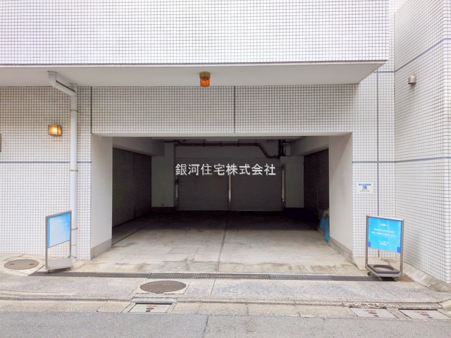 G00386741 東京都新宿区住吉町 中古マンション 5990万円 専有面積42.35m² (約12.81坪) 間取り１ＬＤＫ 所在階4階 築年月1984年10月(築41年)【外観9】