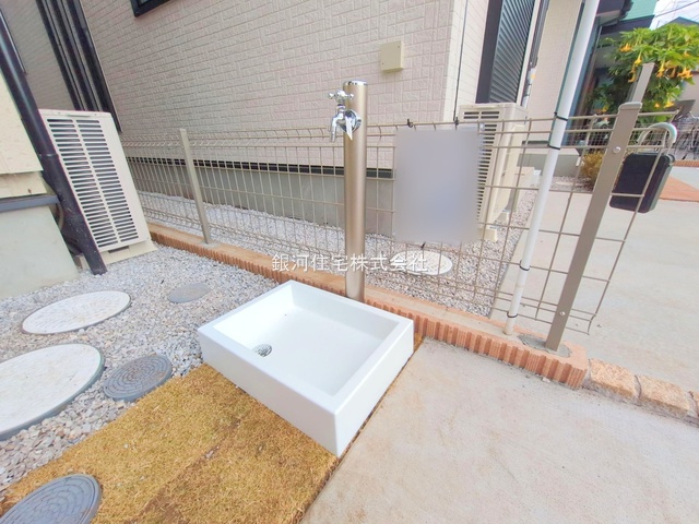 G00386742 東京都西東京市住吉町４丁目 新築一戸建て 7350万円 土地面積124.73m² (約37.73坪) 建物面積97.70m² (約29.55坪) 間取り４ＬＤＫ 築年月2025年11月(築１年以内)【外観4】