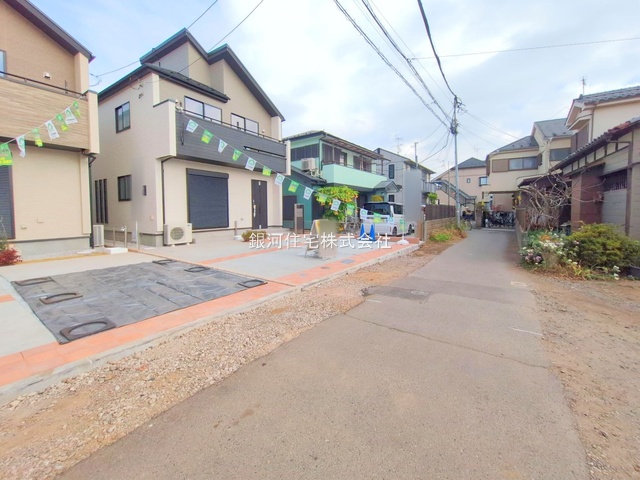 G00386742 東京都西東京市住吉町４丁目 新築一戸建て 7350万円 土地面積124.73m² (約37.73坪) 建物面積97.70m² (約29.55坪) 間取り４ＬＤＫ 築年月2025年11月(築１年以内)【外観13】