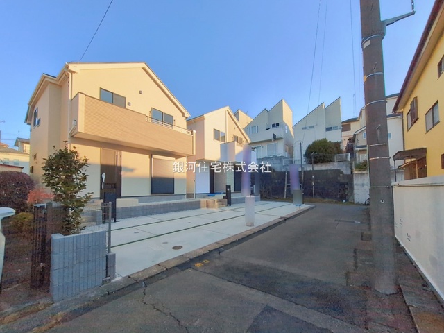 G00387038 東京都町田市玉川学園３丁目 新築一戸建て 4990万円 土地面積122.19m² (約36.96坪) 建物面積97.70m² (約29.55坪) 間取り４ＬＤＫ 築年月2026年01月(築１年以内)【外観13】