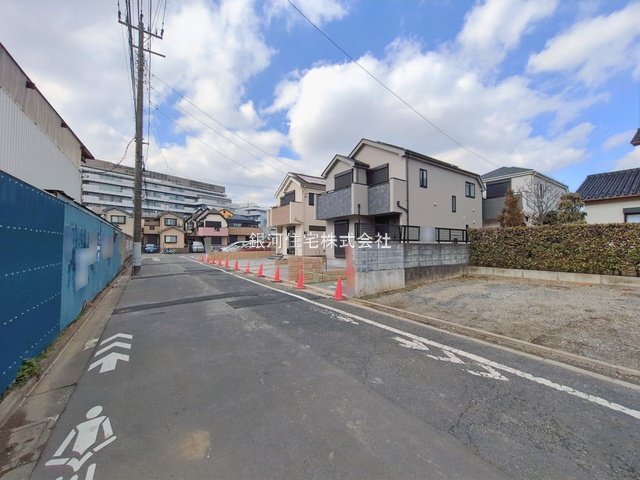 G00387042 東京都足立区花畑４丁目 新築一戸建て 5190万円 土地面積107.41m² (約32.49坪) 建物面積93.36m² (約28.24坪) 間取り４ＬＤＫ 築年月2026年02月【外観3】