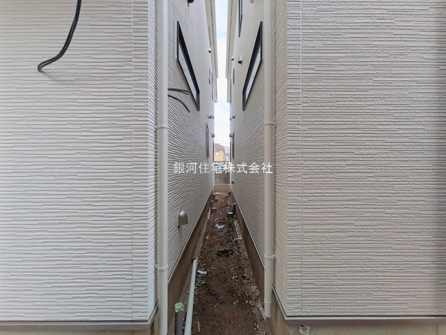 G00387042 東京都足立区花畑４丁目 新築一戸建て 5190万円 土地面積107.41m² (約32.49坪) 建物面積93.36m² (約28.24坪) 間取り４ＬＤＫ 築年月2026年02月【外観14】