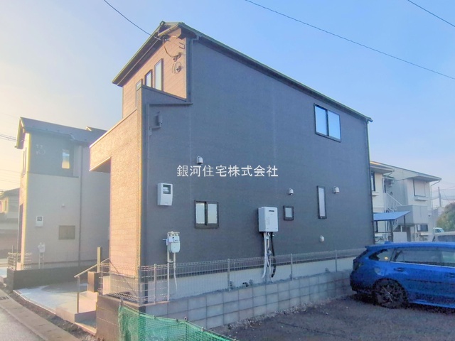 G00387091 千葉県鎌ヶ谷市南鎌ヶ谷２丁目 新築一戸建て 2890万円 土地面積102.03m² (約30.86坪) 建物面積88.80m² (約26.86坪) 間取り３ＬＤＫ 築年月2025年12月(築１年以内)【外観17】