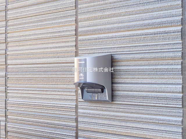 G00387172 東京都稲城市押立 新築一戸建て 5730万円 土地面積100.01m² (約30.25坪) 建物面積99.36m² (約30.05坪) 間取り４ＬＤＫ 築年月2025年11月(築１年以内)【外観6】