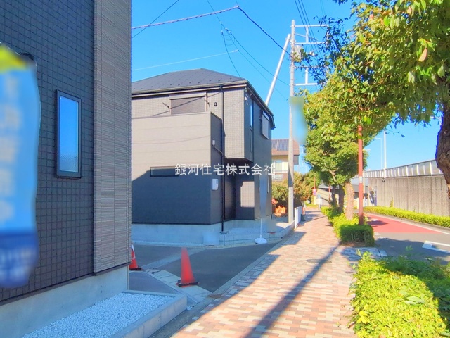 G00387176 東京都稲城市押立 新築一戸建て 5980万円 土地面積100.04m² (約30.26坪) 建物面積97.70m² (約29.55坪) 間取り４ＬＤＫ 築年月2025年11月(築１年以内)【外観3】