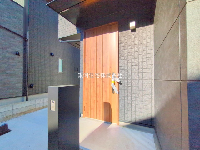 G00387176 東京都稲城市押立 新築一戸建て 5980万円 土地面積100.04m² (約30.26坪) 建物面積97.70m² (約29.55坪) 間取り４ＬＤＫ 築年月2025年11月(築１年以内)【外観7】