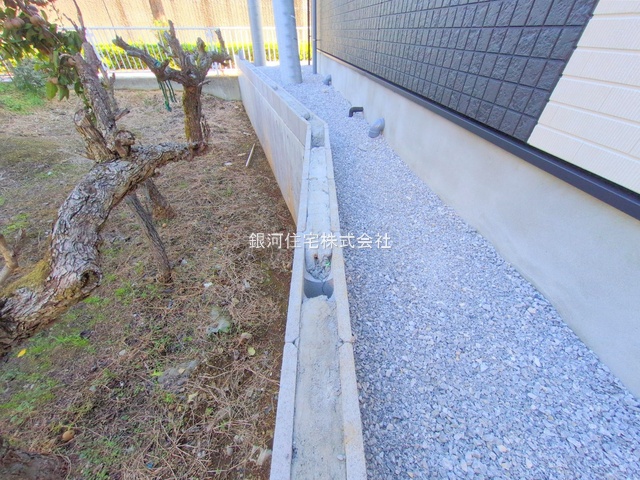 G00387176 東京都稲城市押立 新築一戸建て 5980万円 土地面積100.04m² (約30.26坪) 建物面積97.70m² (約29.55坪) 間取り４ＬＤＫ 築年月2025年11月(築１年以内)【外観14】