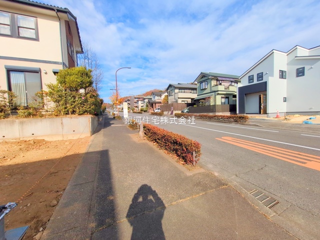 G00387242 東京都町田市真光寺１丁目 新築一戸建て 5980万円 土地面積151.43m² (約45.80坪) 建物面積106.81m² (約32.31坪) 間取り４ＬＤＫ 築年月2026年04月【外観13】