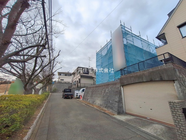 G00387262 神奈川県座間市緑ヶ丘１丁目 新築一戸建て 5480万円 土地面積167.66m² (約50.71坪) 建物面積119.24m² (約36.07坪) 間取り５ＬＤＫ 築年月2026年06月【外観3】