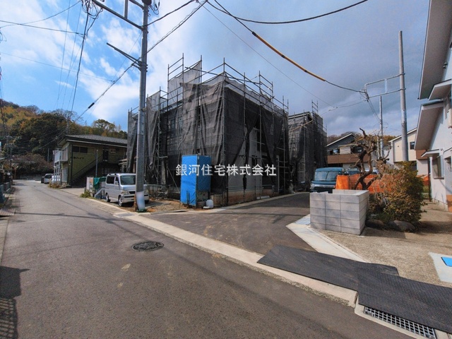 G00387299 神奈川県中郡二宮町二宮 新築一戸建て 4480万円 土地面積133.77m² (約40.46坪) 建物面積104.25m² (約31.53坪) 間取り４ＬＤＫ 築年月2026年03月【外観3】