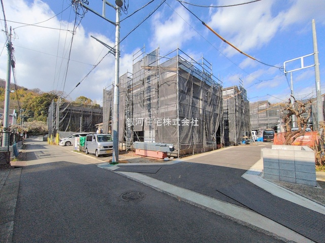 G00387299 神奈川県中郡二宮町二宮 新築一戸建て 4480万円 土地面積133.77m² (約40.46坪) 建物面積104.25m² (約31.53坪) 間取り４ＬＤＫ 築年月2026年03月【外観6】