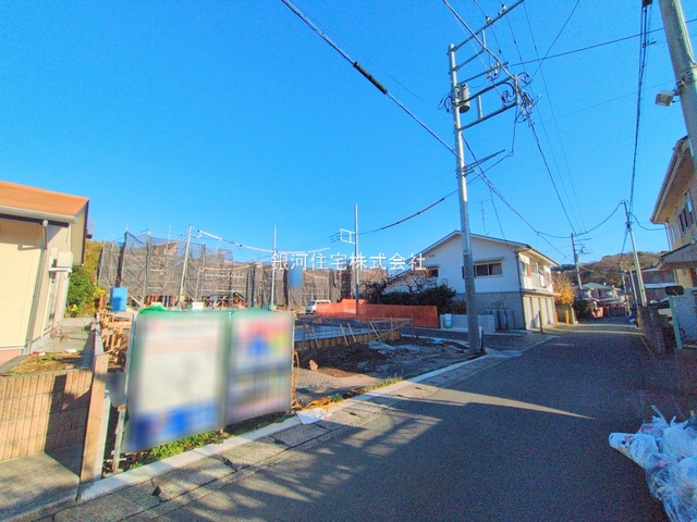 G00387299 神奈川県中郡二宮町二宮 新築一戸建て 4480万円 土地面積133.77m² (約40.46坪) 建物面積104.25m² (約31.53坪) 間取り４ＬＤＫ 築年月2026年03月【外観12】