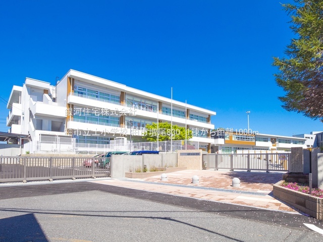 G00387319 千葉県柏市増尾８丁目 新築一戸建て 3380万円 土地面積115.64m² (約34.98坪) 建物面積98.12m² (約29.68坪) 間取り２ＬＤＫ 築年月2025年10月(築１年以内)【周辺環境】柏市立土小学校