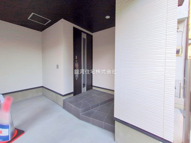 G00387957 東京都大田区西六郷４丁目 新築一戸建て 6990万円 土地面積61.82m² (約18.70坪) 建物面積97.23m² (約29.41坪) 間取り３ＳＬＤＫ 築年月2025年11月(築１年以内)【外観10】