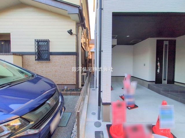 G00387957 東京都大田区西六郷４丁目 新築一戸建て 6990万円 土地面積61.82m² (約18.70坪) 建物面積97.23m² (約29.41坪) 間取り３ＳＬＤＫ 築年月2025年11月(築１年以内)【外観12】