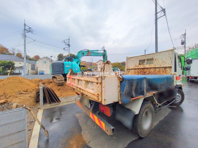 G00388084 東京都稲城市若葉台１丁目 新築一戸建て 5780万円 土地面積130.10m² (約39.35坪) 建物面積100.84m² (約30.50坪) 間取り３ＳＬＤＫ 築年月2026年02月【外観12】