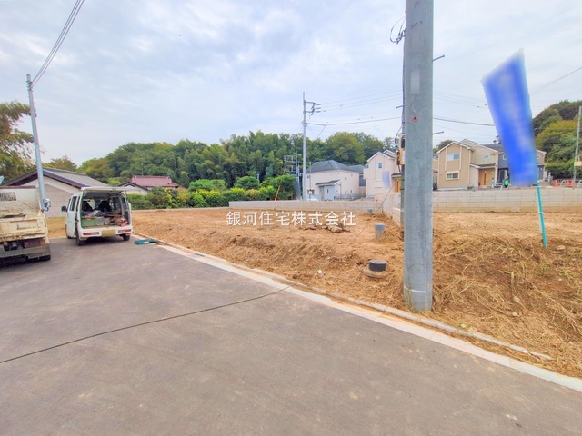 G00388084 東京都稲城市若葉台１丁目 新築一戸建て 5780万円 土地面積130.10m² (約39.35坪) 建物面積100.84m² (約30.50坪) 間取り３ＳＬＤＫ 築年月2026年02月【外観14】