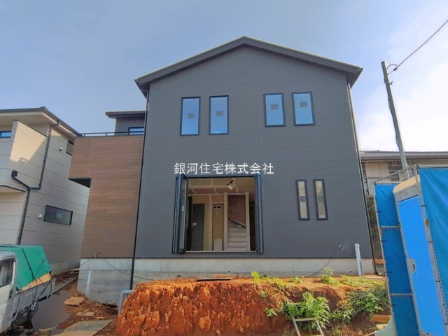 臼井