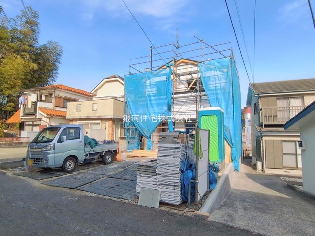 G00388479 神奈川県横須賀市大矢部３丁目 新築一戸建て 4090万円 土地面積164.50m² (約49.76坪) 建物面積98.94m² (約29.92坪) 間取り４ＬＤＫ 築年月2026年02月(築１年以内)【外観5】