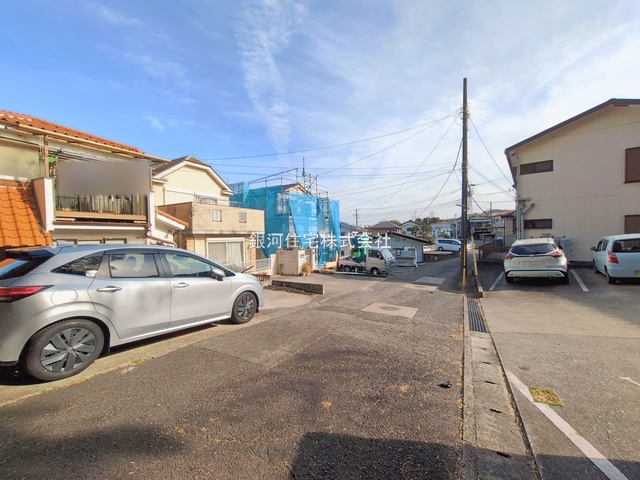 G00388479 神奈川県横須賀市大矢部３丁目 新築一戸建て 4090万円 土地面積164.50m² (約49.76坪) 建物面積98.94m² (約29.92坪) 間取り４ＬＤＫ 築年月2026年02月(築１年以内)【外観8】