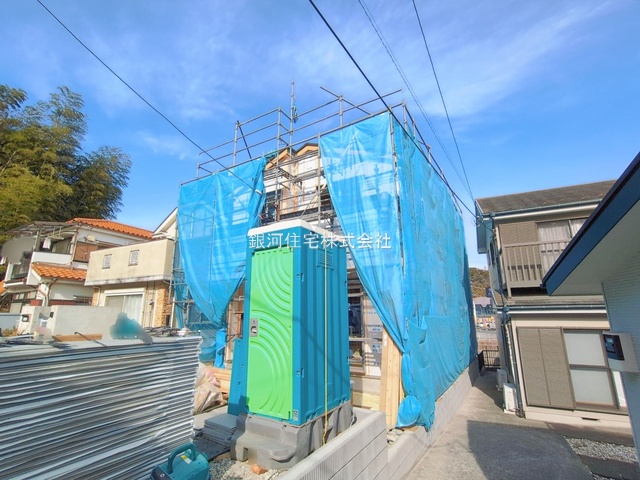G00388479 神奈川県横須賀市大矢部３丁目 新築一戸建て 4090万円 土地面積164.50m² (約49.76坪) 建物面積98.94m² (約29.92坪) 間取り４ＬＤＫ 築年月2026年02月(築１年以内)【外観13】