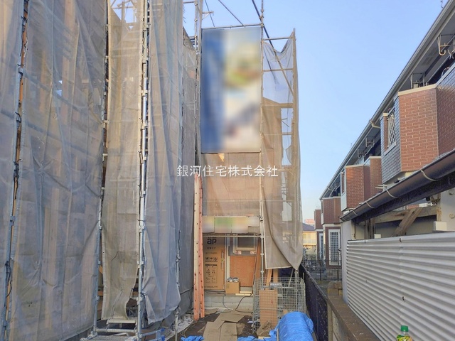 G00388484 神奈川県藤沢市本鵠沼４丁目 新築一戸建て 6990万円 土地面積116.37m² (約35.20坪) 建物面積94.80m² (約28.67坪) 間取り２ＳＬＤＫ 築年月2026年05月【外観4】