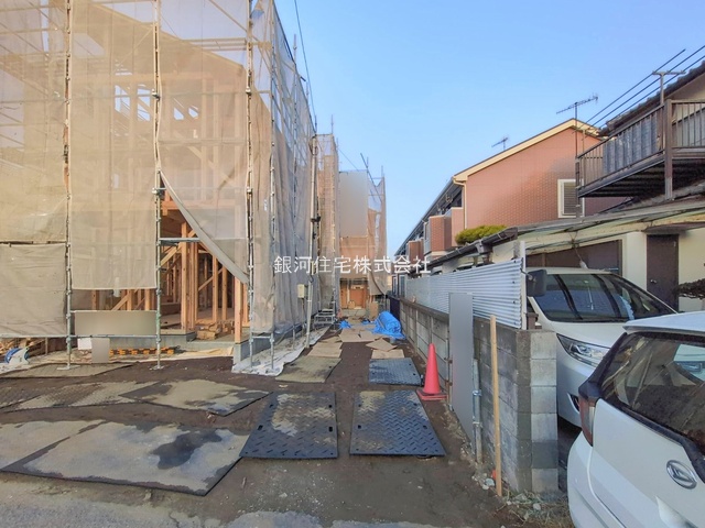 G00388484 神奈川県藤沢市本鵠沼４丁目 新築一戸建て 6990万円 土地面積116.37m² (約35.20坪) 建物面積94.80m² (約28.67坪) 間取り２ＳＬＤＫ 築年月2026年05月【外観5】