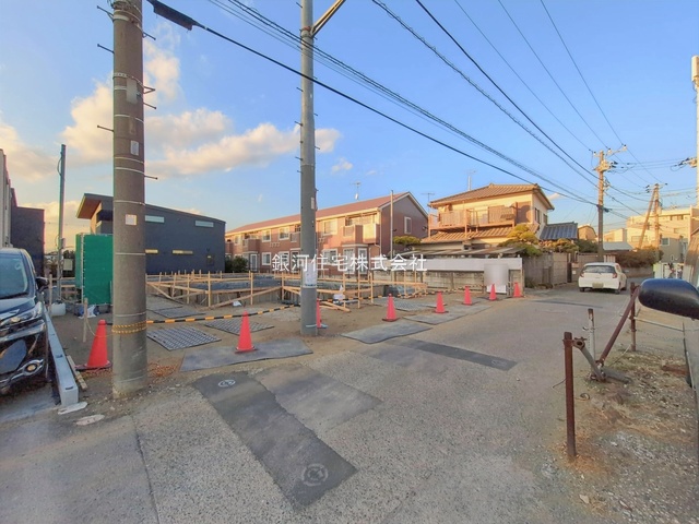 G00388484 神奈川県藤沢市本鵠沼４丁目 新築一戸建て 6990万円 土地面積116.37m² (約35.20坪) 建物面積94.80m² (約28.67坪) 間取り２ＳＬＤＫ 築年月2026年05月【外観17】