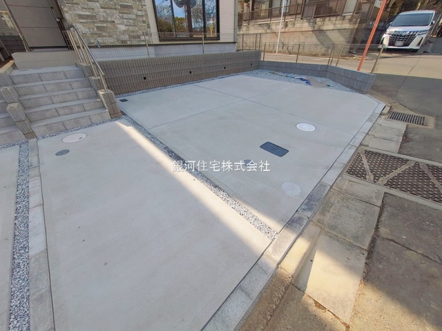 G00388486 千葉県松戸市小金原１丁目 新築一戸建て 4499万円 土地面積123.45m² (約37.34坪) 建物面積105.16m² (約31.81坪) 間取り４ＬＤＫ 築年月2026年01月(築１年以内)【外観7】