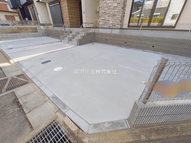 G00388486 千葉県松戸市小金原１丁目 新築一戸建て 4499万円 土地面積123.45m² (約37.34坪) 建物面積105.16m² (約31.81坪) 間取り４ＬＤＫ 築年月2026年01月(築１年以内)【外観8】