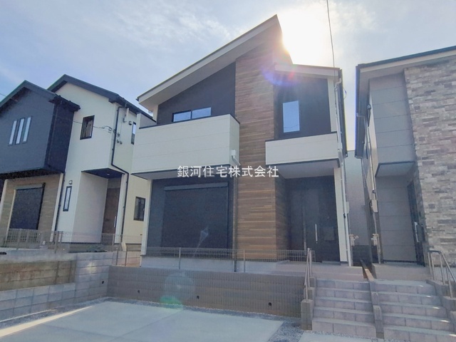 G00388487 千葉県松戸市小金原１丁目 新築一戸建て 4299万円 土地面積123.44m² (約37.34坪) 建物面積104.15m² (約31.50坪) 間取り４ＬＤＫ 築年月2026年01月(築１年以内)【外観2】