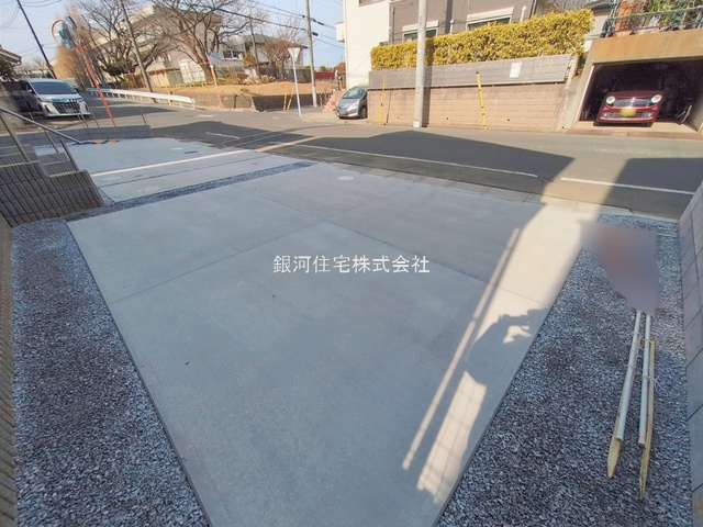 G00388487 千葉県松戸市小金原１丁目 新築一戸建て 4299万円 土地面積123.44m² (約37.34坪) 建物面積104.15m² (約31.50坪) 間取り４ＬＤＫ 築年月2026年01月(築１年以内)【外観11】