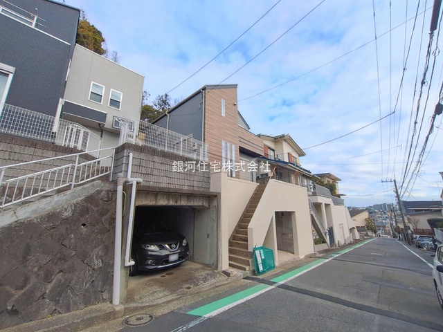 G00388510 神奈川県横浜市港北区高田西３丁目 新築一戸建て 7198万円 土地面積113.47m² (約34.32坪) 建物面積86.32m² (約26.11坪) 間取り２ＳＬＤＫ 築年月2026年03月【外観3】