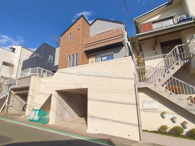 G00388510 神奈川県横浜市港北区高田西３丁目 新築一戸建て 7198万円 土地面積113.47m² (約34.32坪) 建物面積86.32m² (約26.11坪) 間取り２ＳＬＤＫ 築年月2026年03月【外観5】