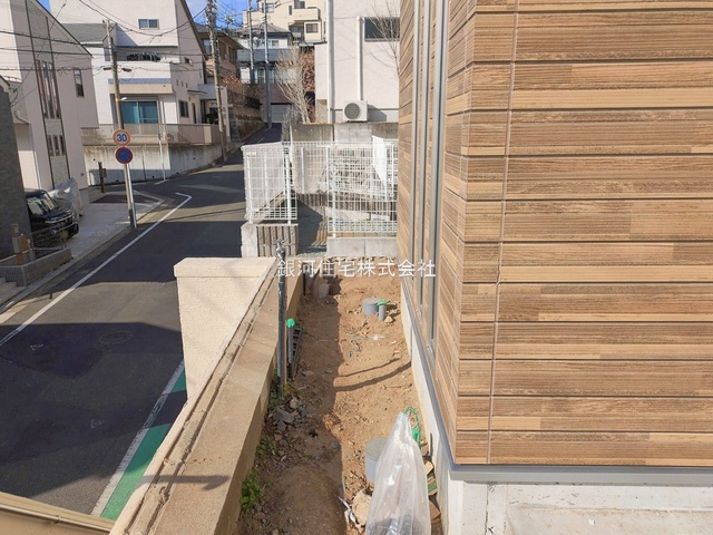 G00388510 神奈川県横浜市港北区高田西３丁目 新築一戸建て 7198万円 土地面積113.47m² (約34.32坪) 建物面積86.32m² (約26.11坪) 間取り２ＳＬＤＫ 築年月2026年03月【外観8】