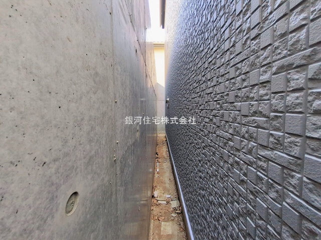 G00388510 神奈川県横浜市港北区高田西３丁目 新築一戸建て 7198万円 土地面積113.47m² (約34.32坪) 建物面積86.32m² (約26.11坪) 間取り２ＳＬＤＫ 築年月2026年03月【外観12】