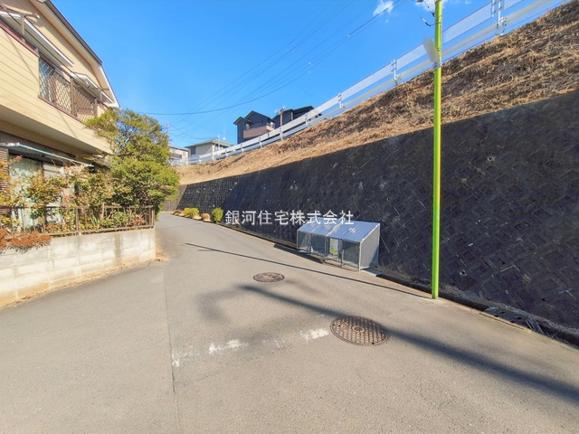 G00388517 神奈川県座間市明王 新築一戸建て 3480万円 土地面積88.47m² (約26.76坪) 建物面積87.76m² (約26.54坪) 間取り３ＬＤＫ 築年月2026年07月【外観16】