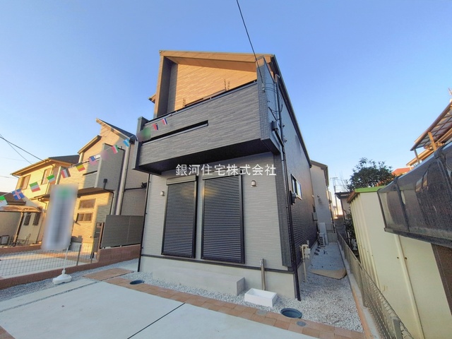 G00388519 東京都立川市若葉町４丁目 新築一戸建て 5790万円 土地面積127.06m² (約38.43坪) 建物面積99.36m² (約30.05坪) 間取り４ＬＤＫ 築年月2026年01月(築１年以内)