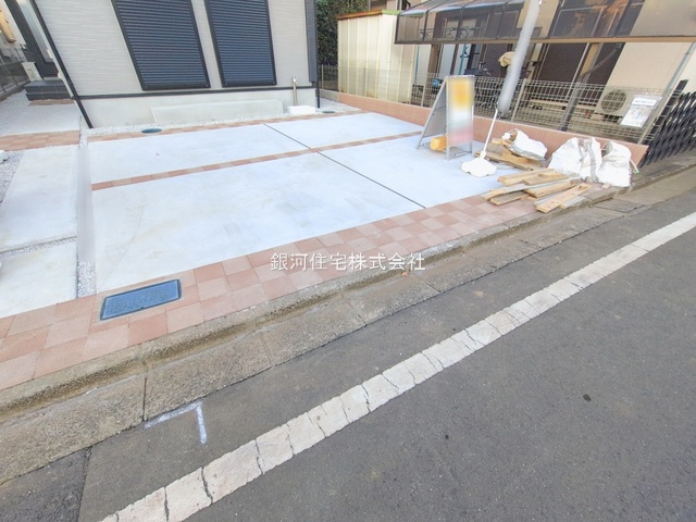 G00388519 東京都立川市若葉町４丁目 新築一戸建て 5790万円 土地面積127.06m² (約38.43坪) 建物面積99.36m² (約30.05坪) 間取り４ＬＤＫ 築年月2026年01月(築１年以内)【外観8】