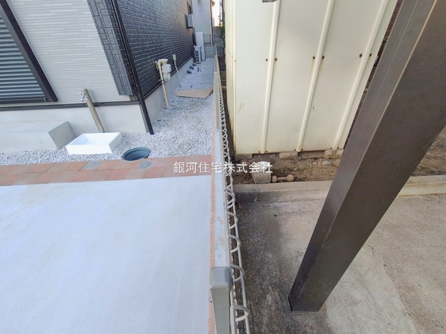 G00388519 東京都立川市若葉町４丁目 新築一戸建て 5790万円 土地面積127.06m² (約38.43坪) 建物面積99.36m² (約30.05坪) 間取り４ＬＤＫ 築年月2026年01月(築１年以内)【外観13】